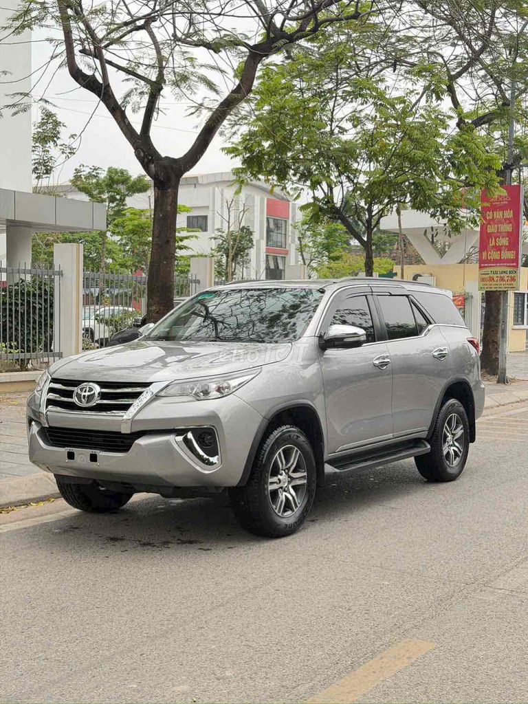Toyota Fortuner 2017 photo 2