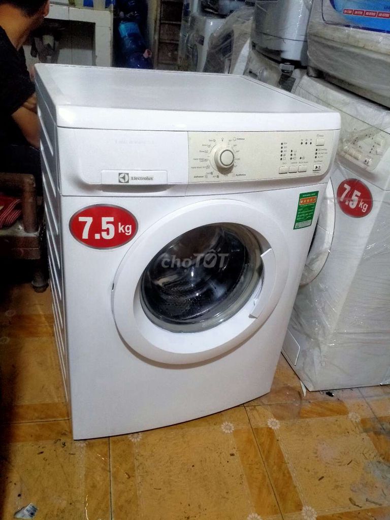 Máy giặt Electrolux 7,5kg lồng ngang, bảo hành 3th