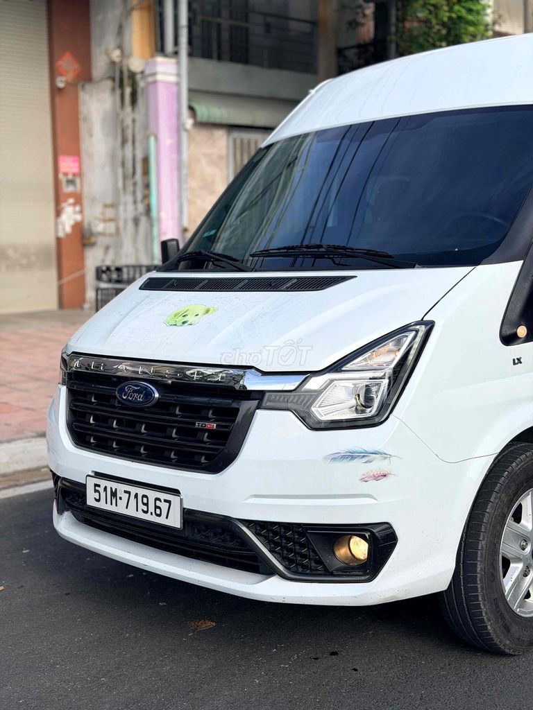 FORD TRANSIT 2022 900 кг / 6 мест, пробег 30 тыс., в отличном состоянии