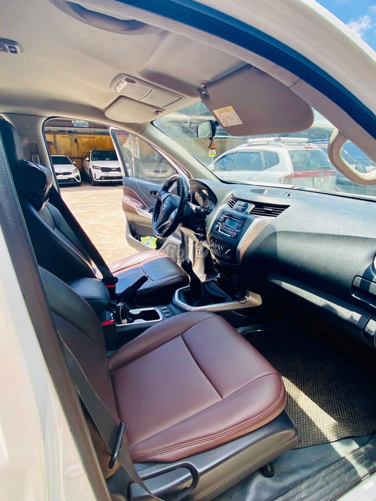 Nissan Navara 2015  - 0 km. Mua bán Ô tô tại Quận Đống Đa Hà Nội được đăng bởi TRẦN THỊ LÊ DUYÊN hình 8