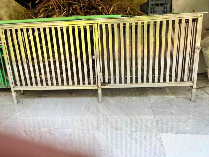 Cần bán chuồng chó inox. Mua bán Phụ kiện, Thức ăn, Dịch vụ tại Quận Cái Răng Cần Thơ được đăng bởi Seven hình 1