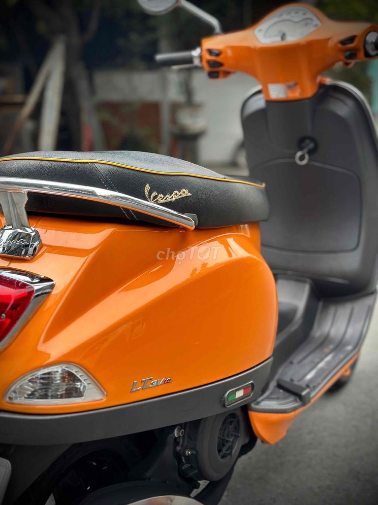 Piaggio Vespa LT3vie Fi Phun Xăng Cam. Mua bán Xe máy tại Quận Gò Vấp Tp Hồ Chí Minh được đăng bởi Xe Máy Hiệp Phát hình 5