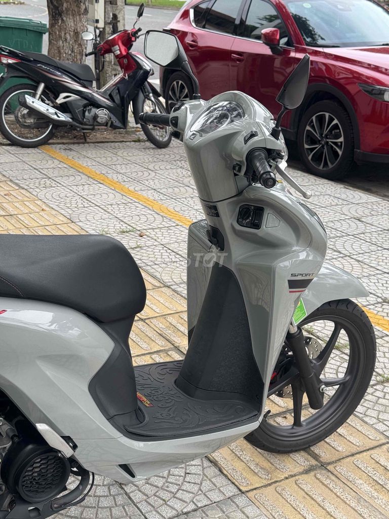 Honda Vision 2025 Xám 7km bs 77