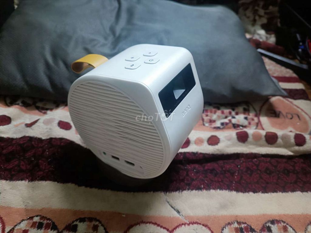 Máy chiếu mini DLP BenQ G11 chạy Android TV. Mua bán Đồ dùng văn phòng tại Quận Lê Chân Hải Phòng được đăng bởi Hà hình 1