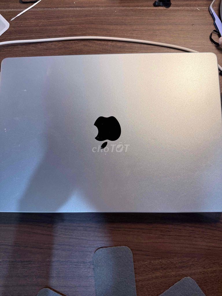 Apple Macbook Pro 2021 16GB/512GB Bạc. Mua bán Laptop tại Quận Nam Từ Liêm Hà Nội được đăng bởi Linh Trần Mai hình 1