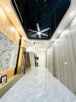 Nhà phố 40 m² · 4 PN · Đường Âu Dương Lân
