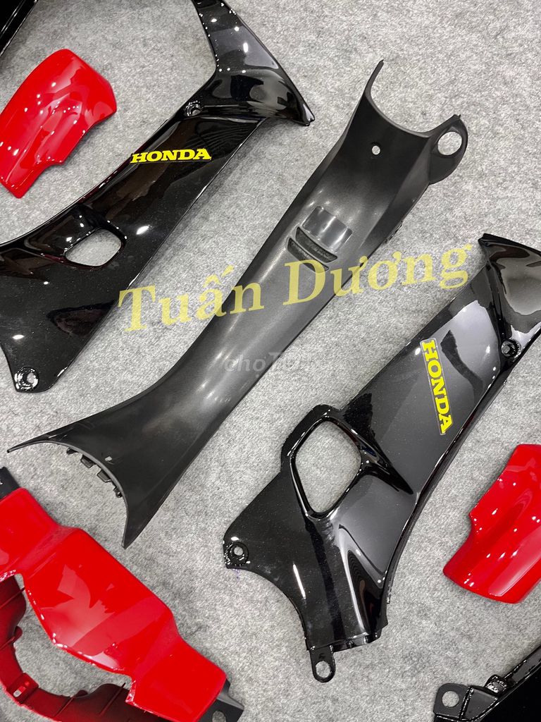 Dàn Áo Xe Wave ZX Đỏ Đen Đẹp Mê Ly Mới Kính Keng. Mua bán Phụ tùng xe tại Quận Hà Đông Hà Nội được đăng bởi Phụ Tùng Xe Tuấn Dương hình 3