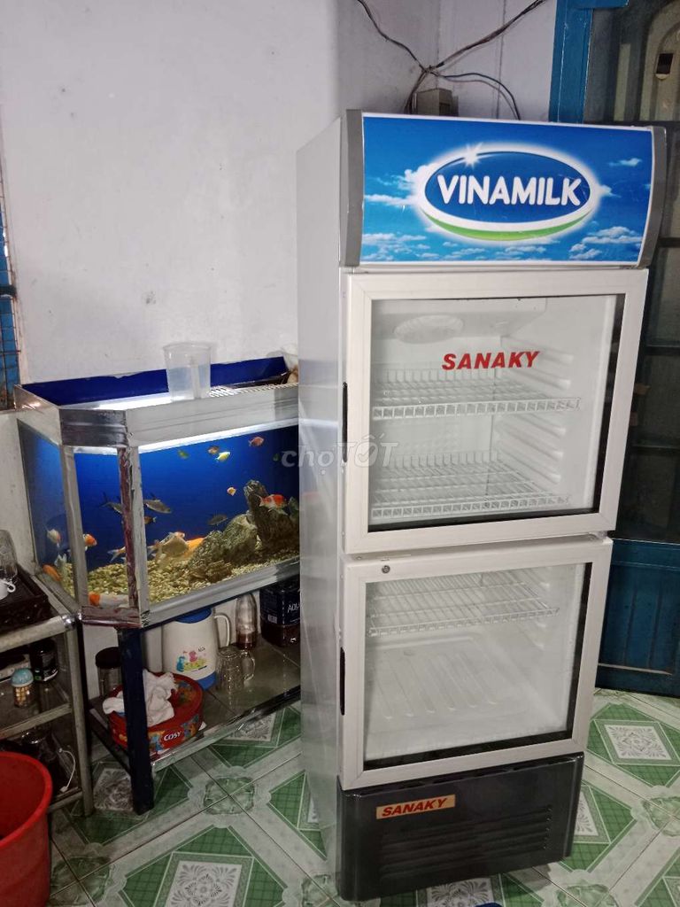 Em cần bán tủ mát Sanaky 240 lít đang xài ok