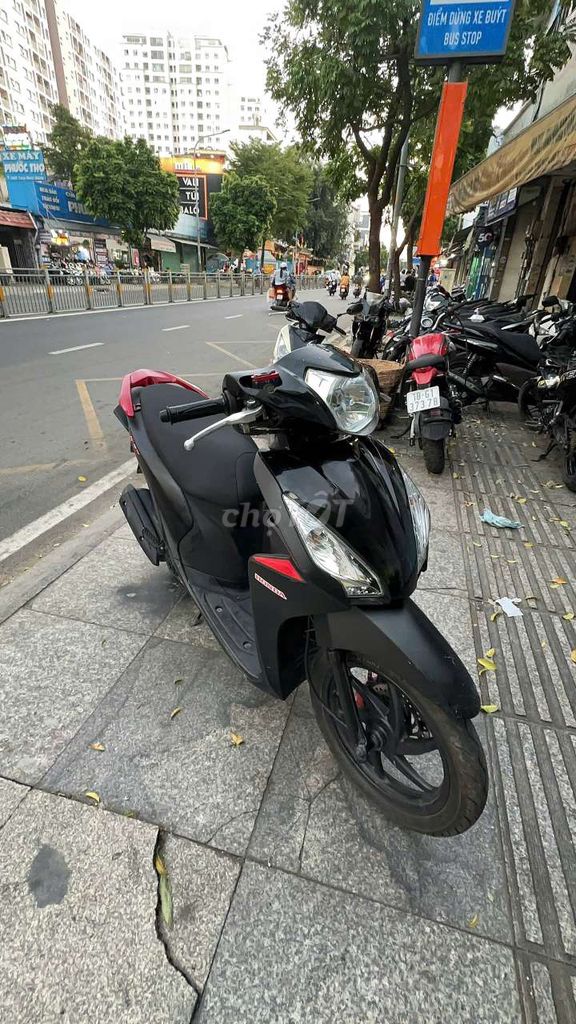 Honda vision 2018 mới 90% Bstp chính chủ. Mua bán Xe máy tại Quận Tân Phú Tp Hồ Chí Minh được đăng bởi Tuanduy hình 1