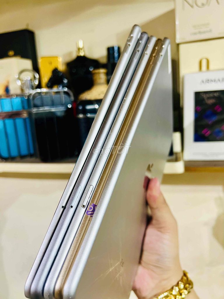 iPad Air 2 Zin Chuẩn-Giải Trí-Học Tập-Siêu Rẻeeeee. Mua bán Máy tính bảng tại Quận 1 Tp Hồ Chí Minh được đăng bởi Lư Quốc Thông hình 4