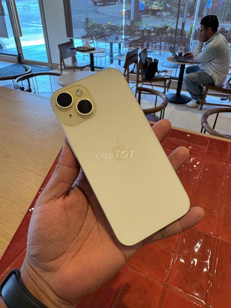 Apple iPhone 15 Thường 128GB Zin Full CN. Mua bán Điện thoại tại Thị xã Bến Cát Bình Dương được đăng bởi Ti Ti Store hình 1