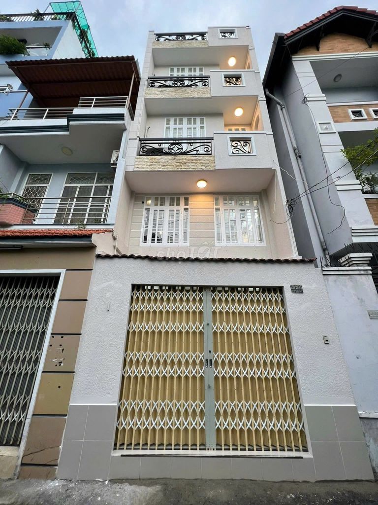 Nhà 4 lầu. Hẻm 6m Lý Thường Kiệt. Gần Đại Học Bách Khoa. 4x16m 11.4 tỷ