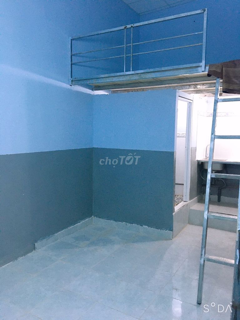 Phòng trọ 2trd, mặt tiền 132 Lý Thánh Tông, P Hiệp Tân