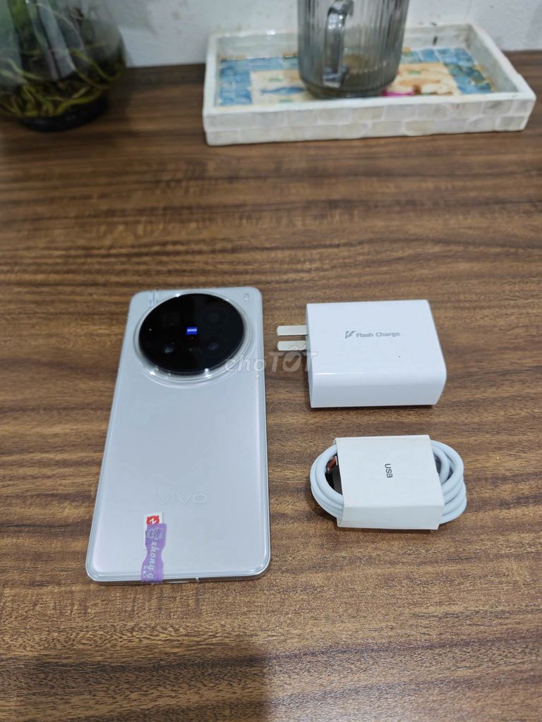 Vivo X200 Pro 16/512 Bạc sạc 80w có ship COD. Mua bán Điện thoại tại Quận Hoàng Mai Hà Nội được đăng bởi Trần Ngọc Hiếu hình 1