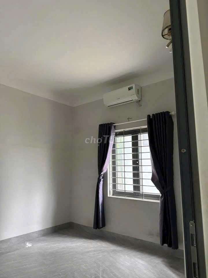 3-storey house with a front yard on Trương Quang Được — photo 8