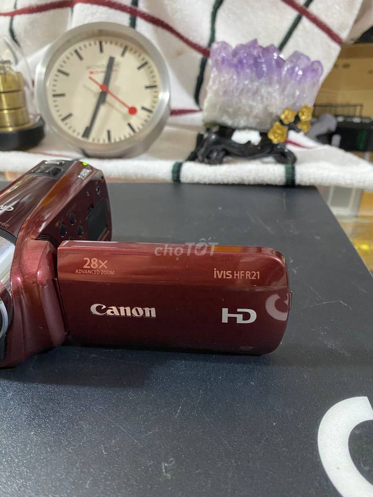 Máy quay phim Canon IVIS HFR21 Đỏ. Mua bán Máy ảnh, Máy quay tại Huyện Trà Ôn Vĩnh Long được đăng bởi maximura hình 1