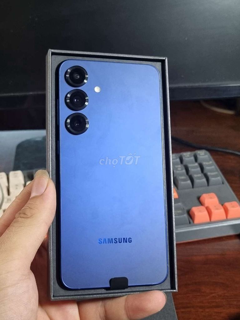 Samsung Galaxy S25 Plus 256GB Xanh 99%. Mua bán Điện thoại tại Thành phố Thủ Dầu Một Bình Dương được đăng bởi LakMobile  hình 1