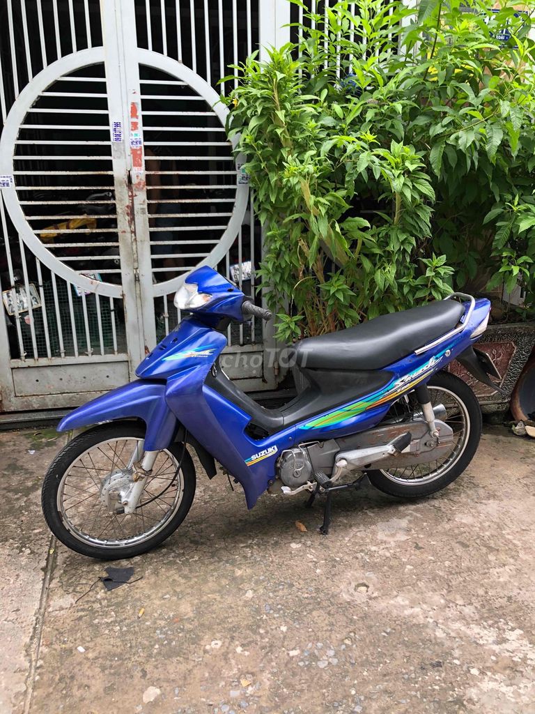 Suzuki Smash синий. Родной мотор очень тихий, все функции работают