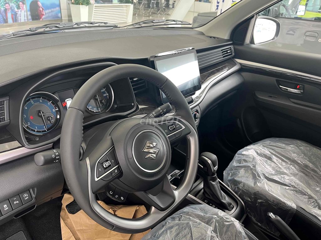 Suzuki XL7 Black Edition đặc biệt LIÊN HỆ ĐĂT XE. Mua bán Ô tô tại Quận 12 Tp Hồ Chí Minh được đăng bởi SUZUKI VIỆT LONG  hình 4