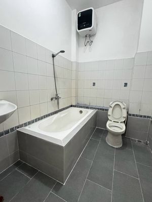 NHÀ 3 TẦNG 3PN 3WC MT KHU HỒ NGHINH