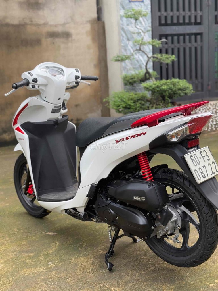 🌈 Vision 2018 Khoá Thông Minh—Trắng Đỏ. Mua bán Xe máy tại Thành phố Biên Hòa Đồng Nai được đăng bởi Phong hình 2