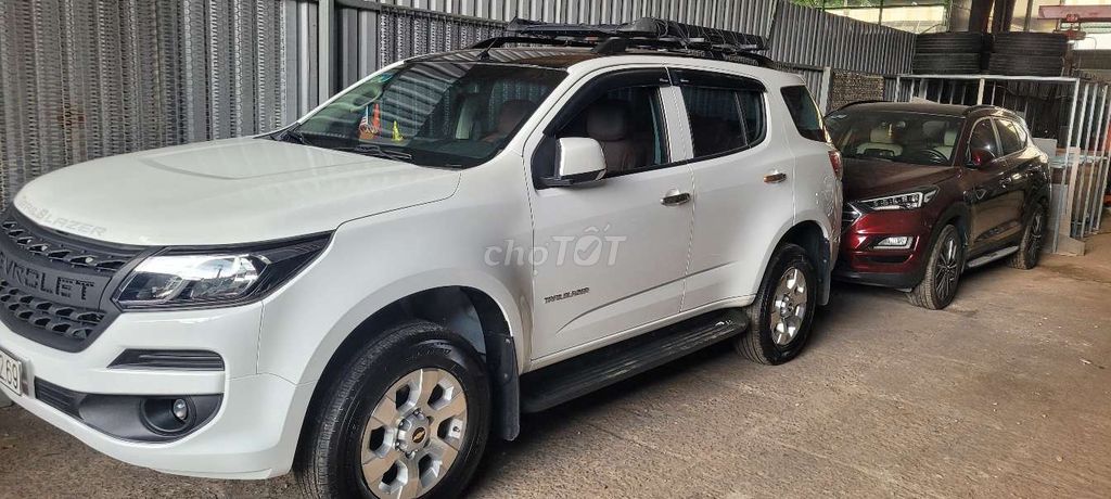 Chevrolet Trailblazer 2018 1 cầu 62000 km. Mua bán Ô tô tại Thành phố Thủ Đức Tp Hồ Chí Minh được đăng bởi Xuân Khánh  hình 3