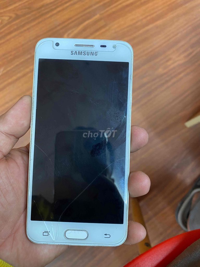 Điện thoại Samsung Vàng Nứt màn hình. Mua bán Điện thoại tại Quận Ninh Kiều Cần Thơ được đăng bởi Nam hình 1