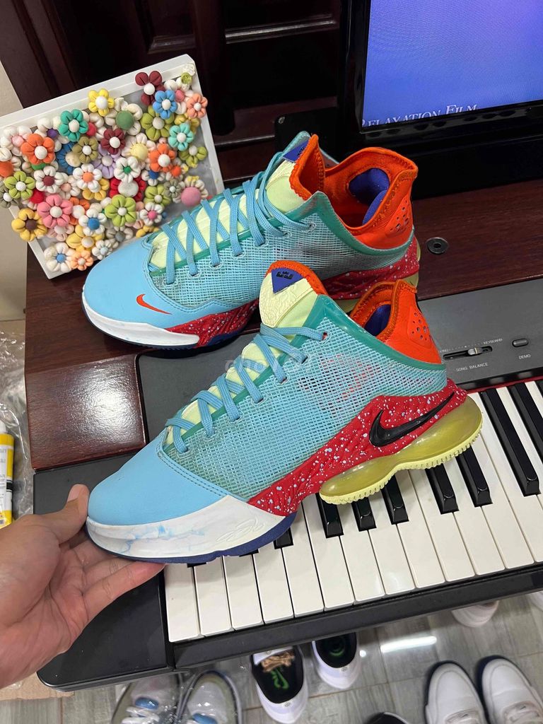 CHÍNH HÃNG Nike Lebron 19 - size 42. Mua bán Giày dép tại Quận Bình Thuỷ Cần Thơ được đăng bởi Giày Si chính hãng nhập Thái trực tiếp  hình 1