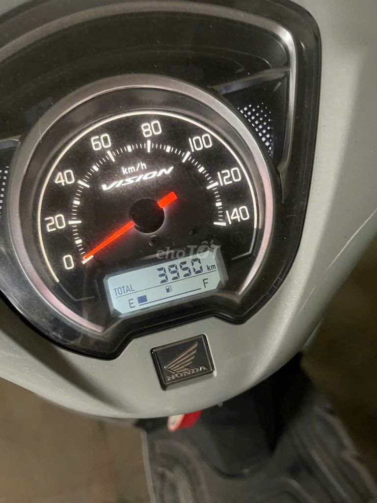 Хонда Вижн 2026 серый 3900 км