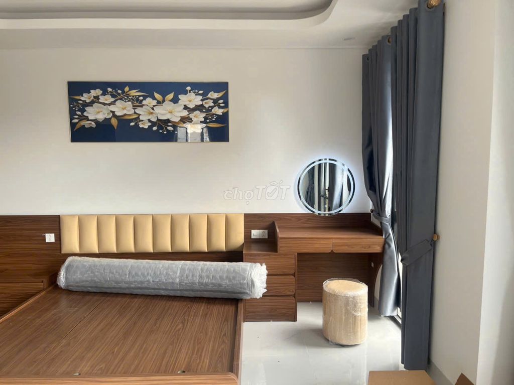 КОРОЛЕВСКАЯ ДВУХУРОВНЕВАЯ ВИЛЛА В АРЕНДУ VINHOMES ROYAL ISLAND