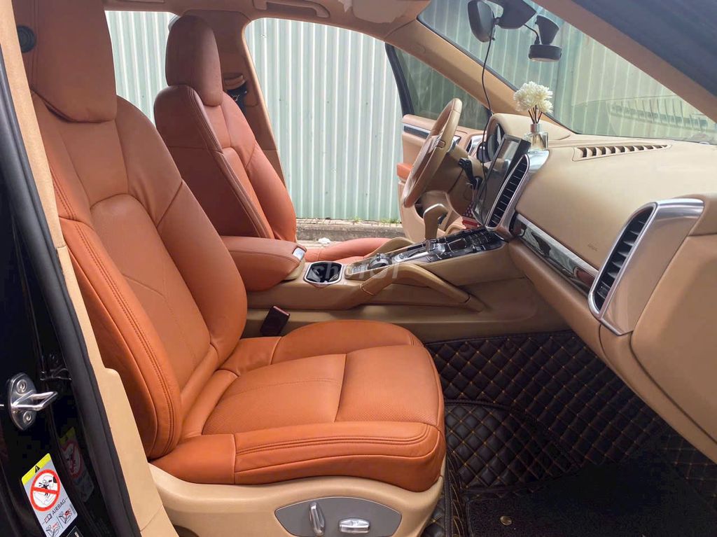 Porsche Cayenne 3.0 V6 Diesel 2010 - 43200 km. Mua bán Ô tô tại Quận Tân Bình Tp Hồ Chí Minh được đăng bởi HOANG SON hình 14