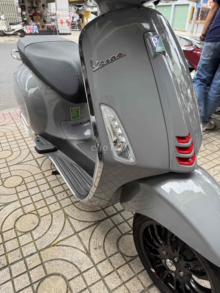 Piaggio Vespa Sprint 125 2022 Xám xi măng 4119 km. Mua bán Xe máy tại Quận Tân Phú Tp Hồ Chí Minh được đăng bởi trọng đức  hình 11