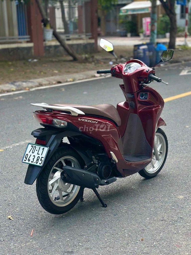 HONDA VISION 110 zin nguyên con – Odo 9.000 km. Mua bán Xe máy tại Thị xã Tân Uyên Bình Dương được đăng bởi Hồ Hoàng Cảnh   hình 5