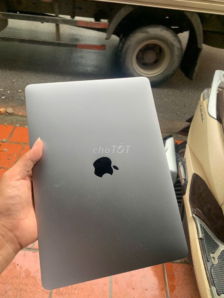 Apple Macbook Air M1 13 inch 8GB/256GB Xám. Mua bán Laptop tại Huyện Quế Võ Bắc Ninh được đăng bởi Luân hình 1