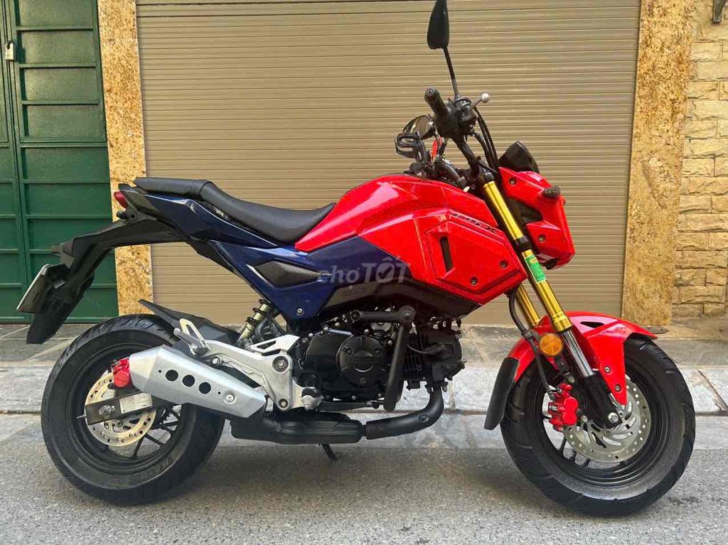 Honda MSX 125 biển tp- Xe lướt đẹp như mới moto. Mua bán Xe máy tại Quận Cầu Giấy Hà Nội được đăng bởi Tong motor xe may hình 4