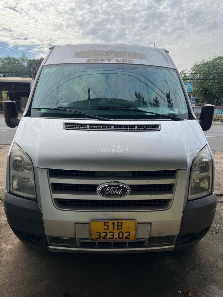 Ford Transit van 6 chỗ đời 2010