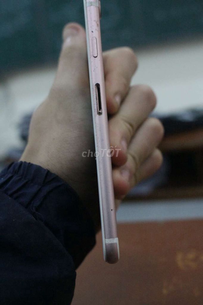 iPhone 7 Vàng hồng. Mua bán Điện thoại tại Quận Dương Kinh Hải Phòng được đăng bởi Phạm Khang hình 1