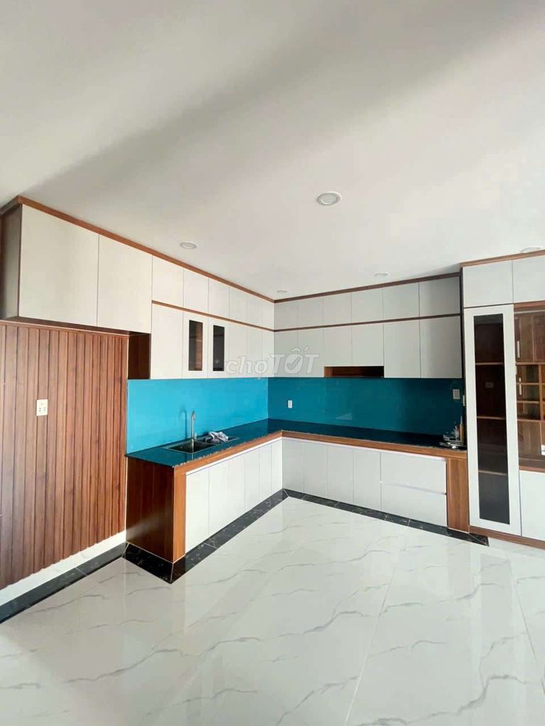 CẮT LỖ 300 TRIỆU BÁN GẤP CĂN VILLA SÂN VƯỜN 218M2 FULL THỔ CƯ. Mua bán nhà ở tại Huyện Cần Đước Long An được đăng bởi Vũ Thiên hình 4