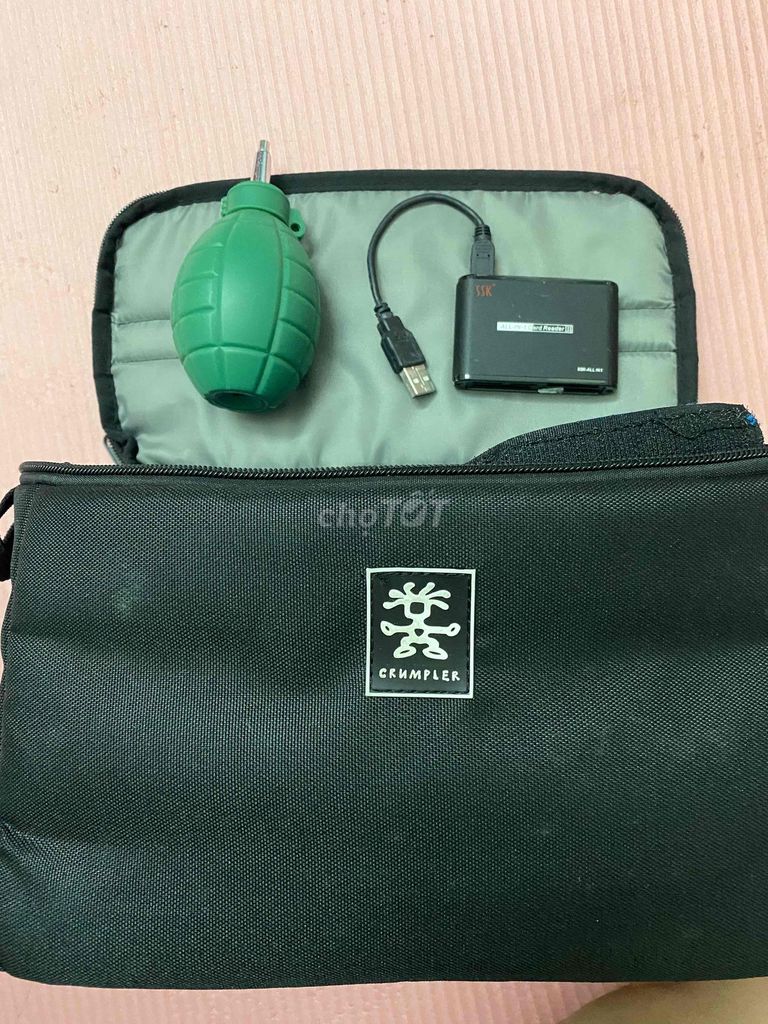 Túi máy ảnh Crumpler, đầu đọc thẻ. Mua bán Máy ảnh, Máy quay tại Thành phố Bến Tre Bến Tre được đăng bởi Nguyễn Phương hình 1