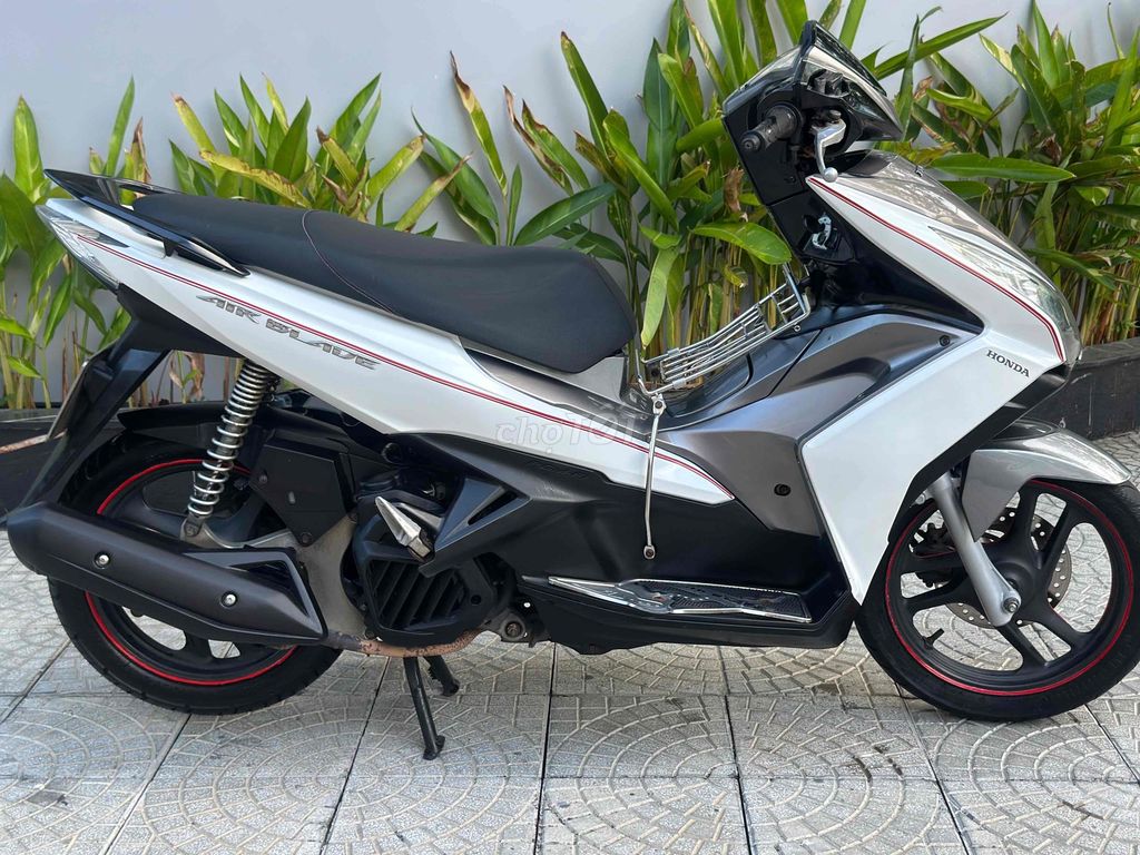 Мотоцикл Honda Air Blade 2014, белый