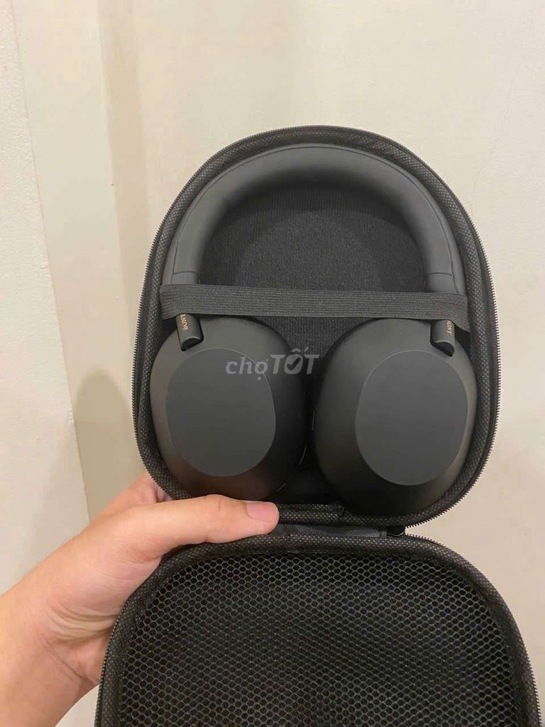 Tai nghe Sony WH1000xm5 Đen Đã sử dụng. Mua bán Tivi, Âm thanh tại Quận 10 Tp Hồ Chí Minh được đăng bởi Quốc Nam hình 1
