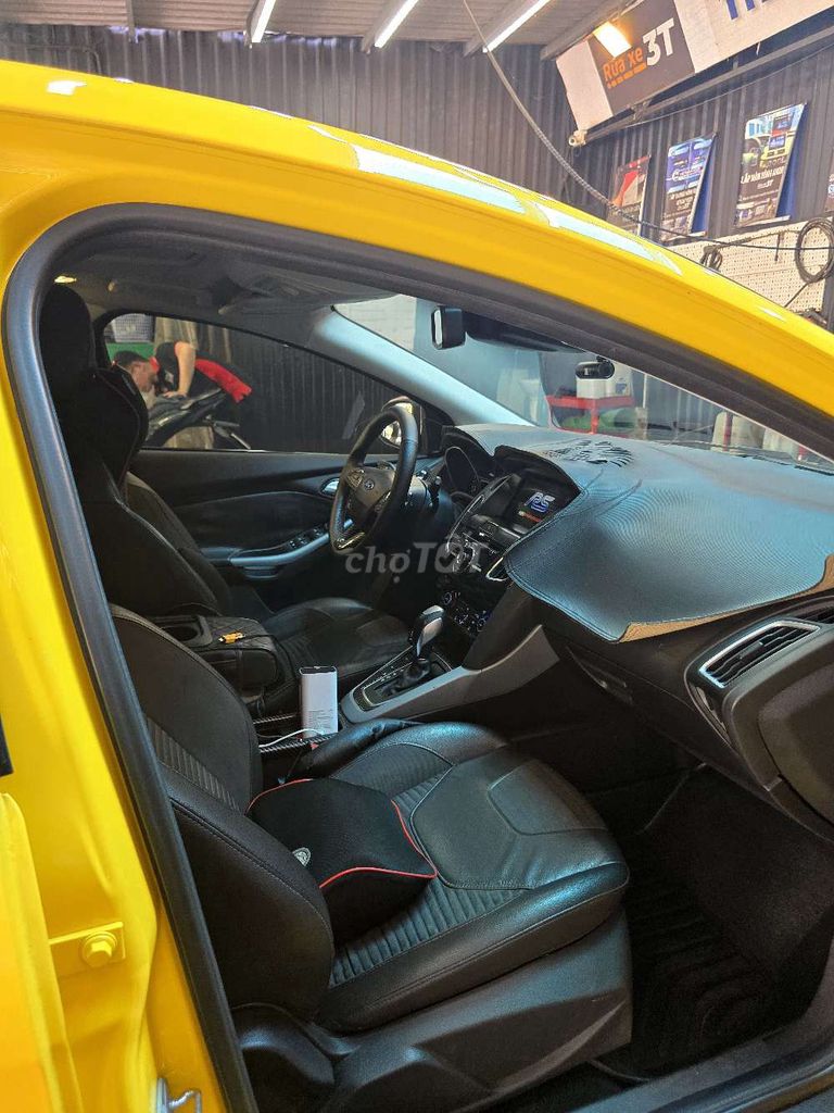 HCM Focus S2017 bản Sport xe nhà. Mua bán Ô tô tại Quận 3 Tp Hồ Chí Minh được đăng bởi Ka hình 5
