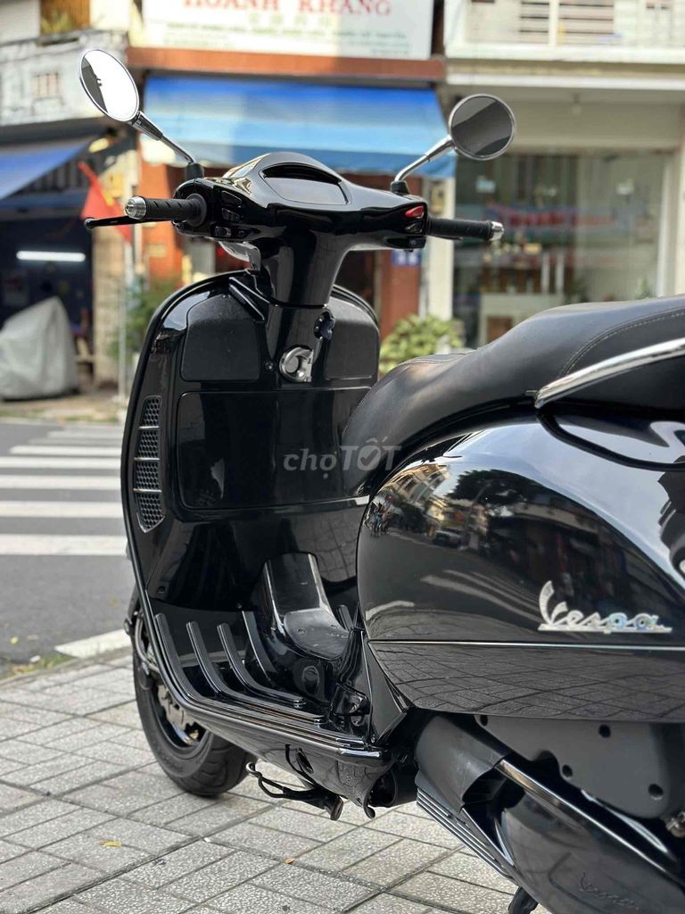 Vespa 300 HPE Super Tech zin chính chủ re nhat. Mua bán Xe máy tại Quận 6 Tp Hồ Chí Minh được đăng bởi khoa hình 3