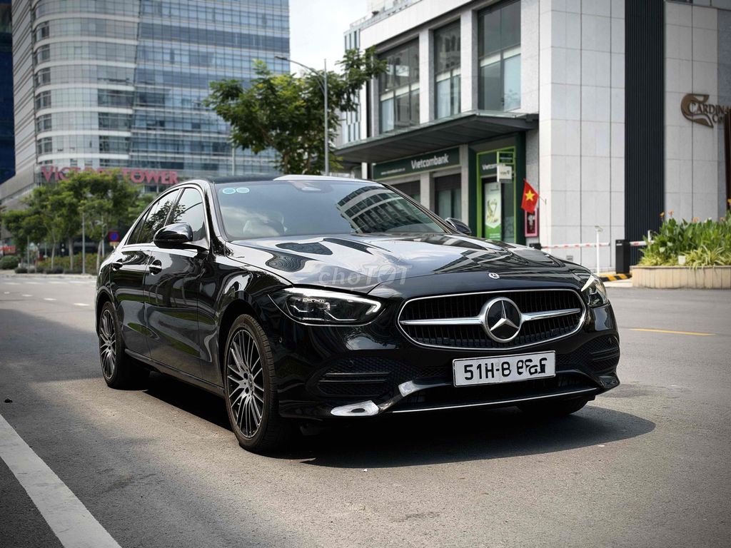 Mercedes-Benz C200 Avantgarde Plus 2022 Бензин