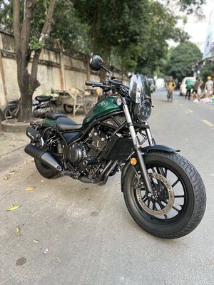 cần bán xe honda Rebell 500 , mới chạy 5000km bssg
