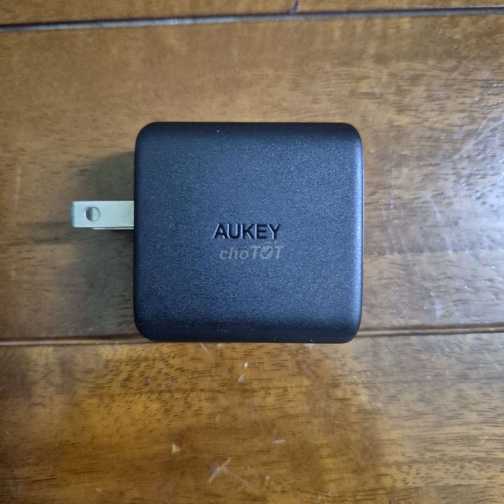 Sạc cực nhanh Aukey 65W