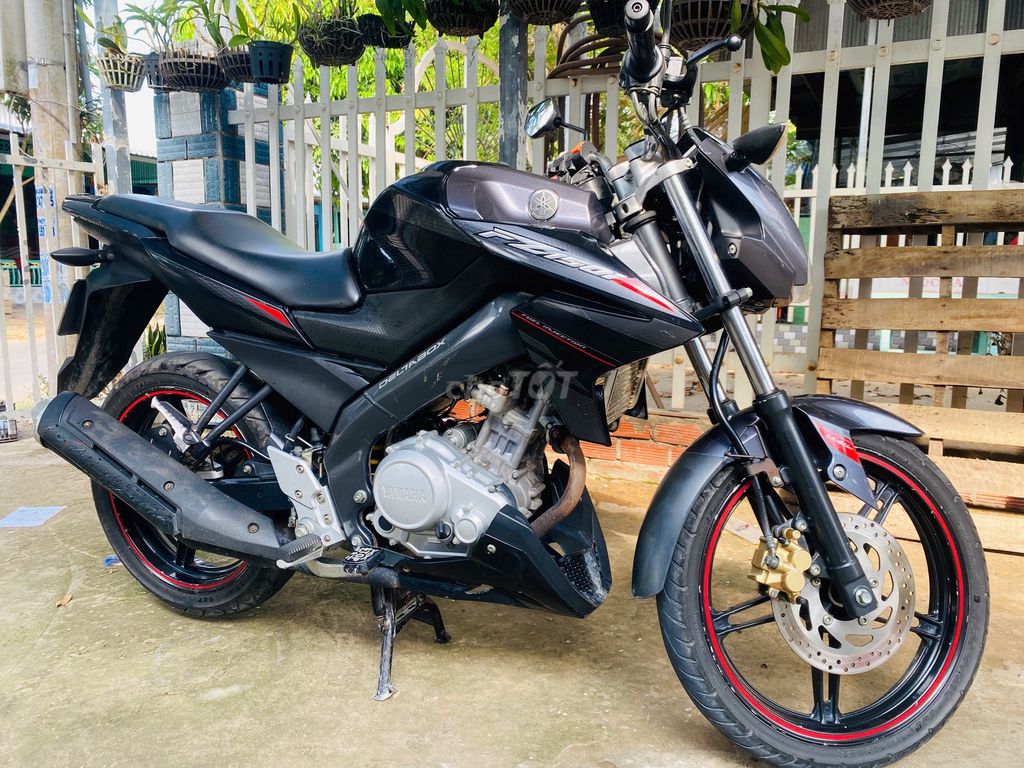 Xe Yamaha FZ150i màu đen. Mua bán Xe máy tại Huyện Hồng Ngự Đồng Tháp được đăng bởi Nguyễn Quốc Huy hình 1