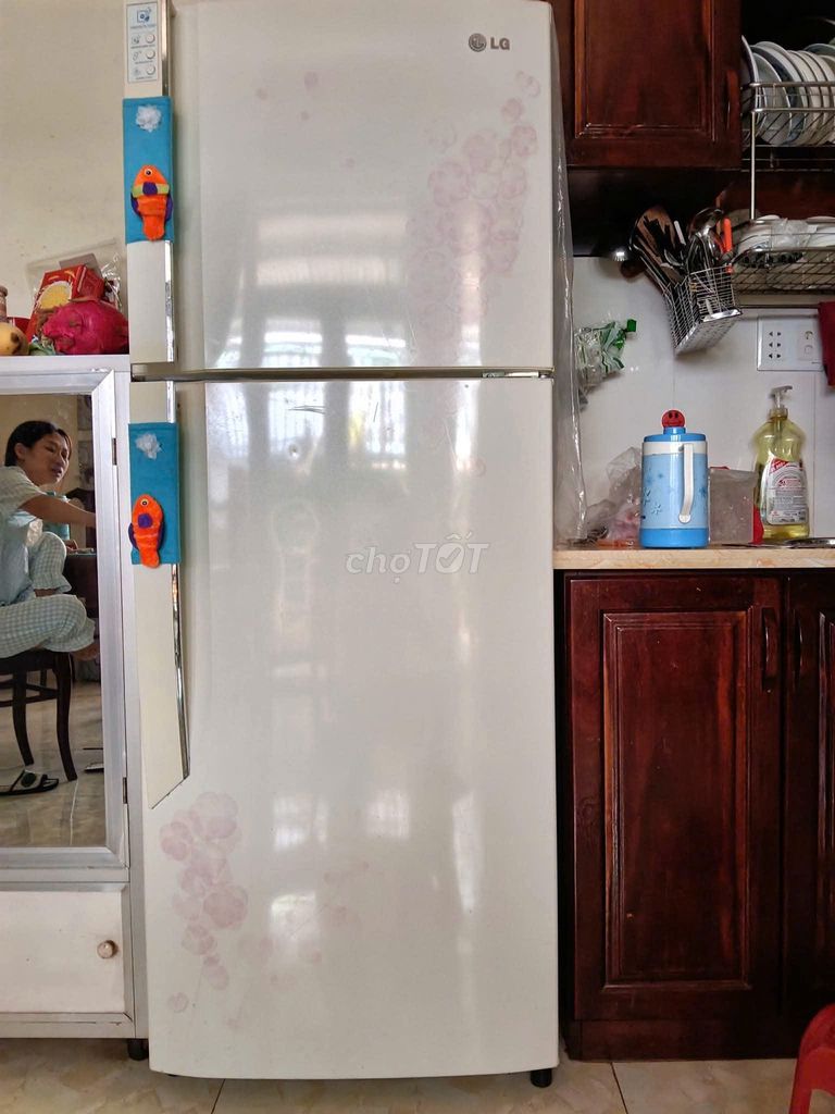 Tủ lạnh LG 306 lít Inverter tiết kiệm điện. Mua bán Tủ lạnh tại Thành phố Buôn Ma Thuột Đắk Lắk được đăng bởi Long digital hình 1