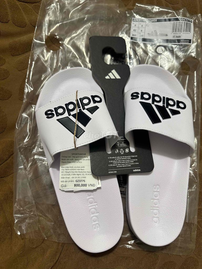 Dép Adidas Trắng 42( chính hãng). Mua bán Giày dép tại Quận Tân Phú Tp Hồ Chí Minh được đăng bởi Loc Truong hình 1