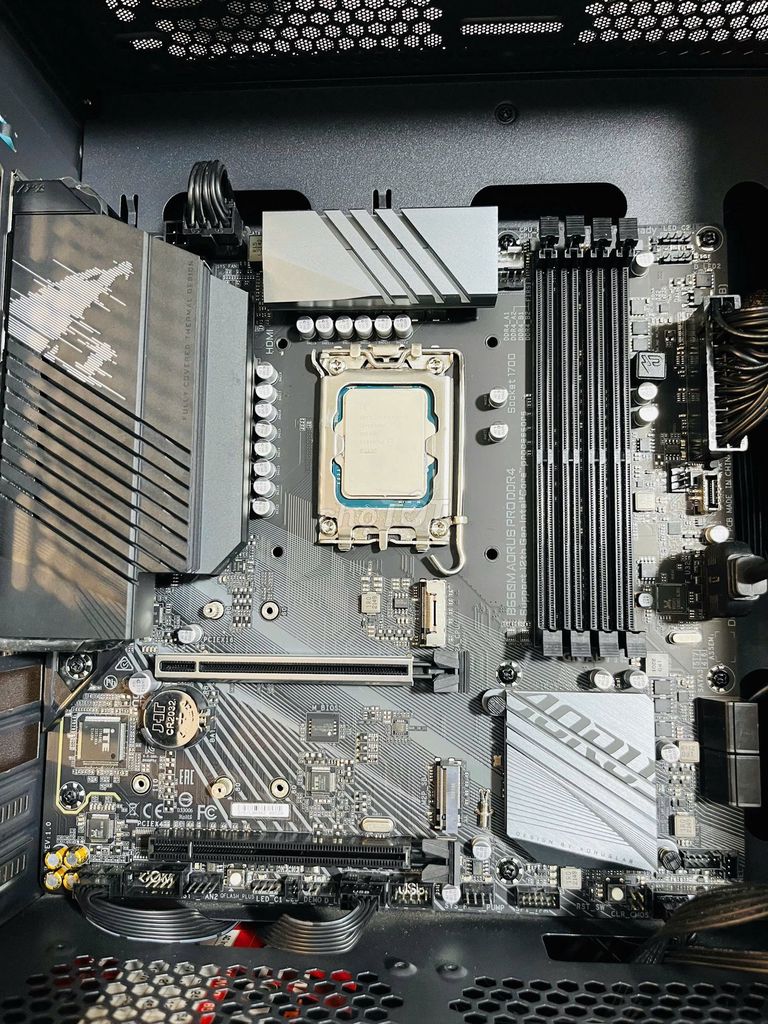 CPU Intel 12400F bảo hành hãng 5/2025